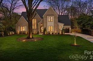 3028 Eastham Ln, Charlotte, NC 28209 - Photo 2