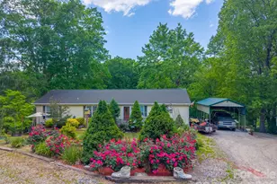 90 60 & 132 Hennessee St, Clyde, NC 28721 - Photo 2