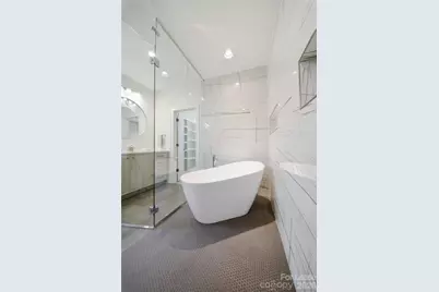 719 Charles Avenue, Charlotte, NC 28205 - Photo 22