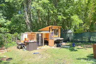 704 Morningside Dr, Mount Holly, NC 28120 - Photo 24