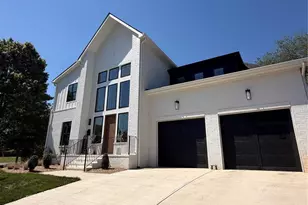 3856 Moultrie St, Charlotte, NC 28209 - Photo 2