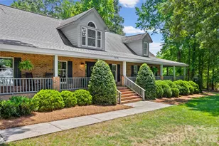 16105 Langston Dr, Charlotte, NC 28278 - Photo 4