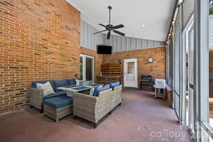 16105 Langston Dr, Charlotte, NC 28278 - Photo 36