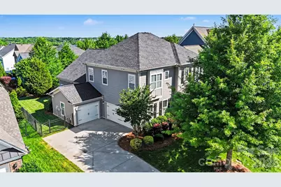 221 Hampton Trail Drive, Fort Mill, SC 29708 - Photo 2