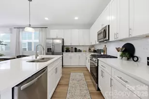 8609 Chagrin Dr, Cornelius, NC 28031 - Photo 14