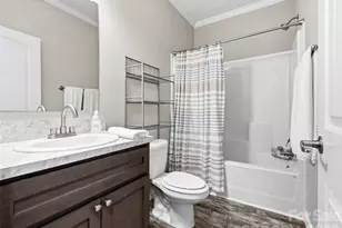 64 Drexel Rd, Hendersonville, NC 28739 - Photo 18