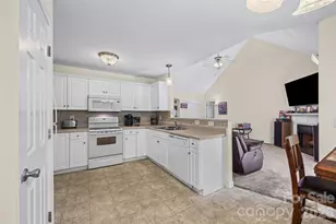 509 Kittiewake Lane, Clover, SC 29710 - Photo 8