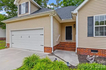 509 Kittiewake Lane, Clover, SC 29710 - Photo 2