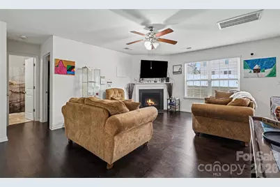 8515 Mansell Court, Charlotte, NC 28215 - Photo 2