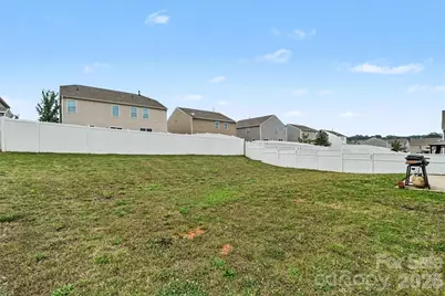 8515 Mansell Court, Charlotte, NC 28215 - Photo 38