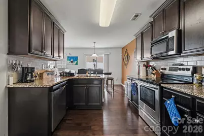 8515 Mansell Court, Charlotte, NC 28215 - Photo 4