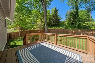 445 Governors View Rd, Asheville, NC 28805 - Photo 32