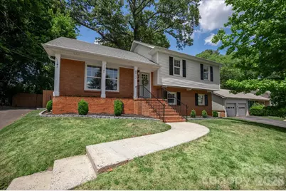 6912 Woodstock Drive, Charlotte, NC 28210 - Photo 2