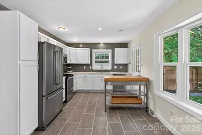 6912 Woodstock Drive, Charlotte, NC 28210 - Photo 10