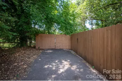 6912 Woodstock Drive, Charlotte, NC 28210 - Photo 30