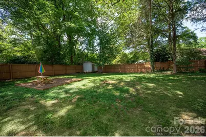 6912 Woodstock Drive, Charlotte, NC 28210 - Photo 28