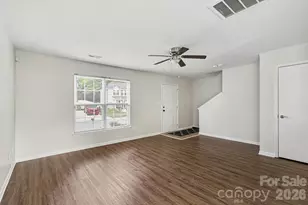 6325 Linda Vista Ln, Charlotte, NC 28216 - Photo 8