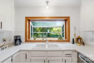 7045 Burlwood Road, Charlotte, NC 28211 - Photo 18