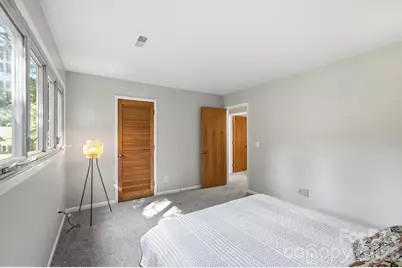 7045 Burlwood Road, Charlotte, NC 28211 - Photo 32