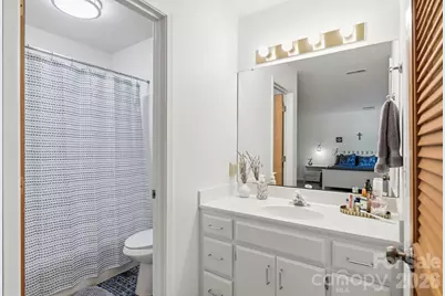 7045 Burlwood Road, Charlotte, NC 28211 - Photo 36
