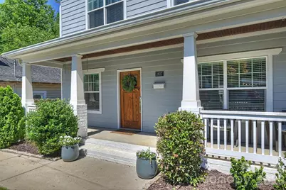 1617 Hawthorne Lane, Charlotte, NC 28205 - Photo 2