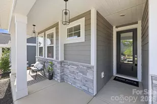 8612 Chagrin Dr, Cornelius, NC 28031 - Photo 4