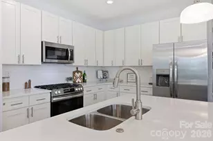 8612 Chagrin Dr, Cornelius, NC 28031 - Photo 22