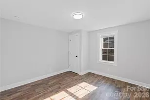 906 Gladstone St, Florence, SC 29501 - Photo 8