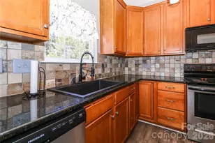 106 Planters Dr, Statesville, NC 28677 - Photo 16