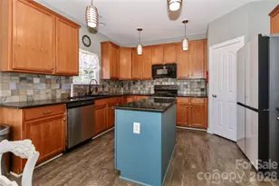 106 Planters Dr, Statesville, NC 28677 - Photo 14