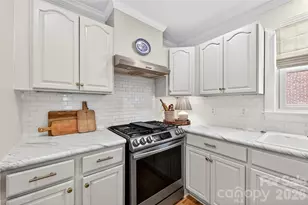 3910 Admiral Ave, Charlotte, NC 28205 - Photo 12