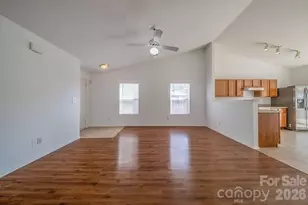 2416 Buckleigh Dr, Charlotte, NC 28215 - Photo 6