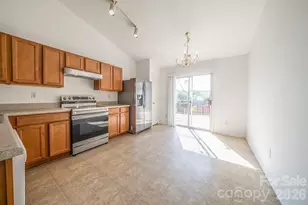 2416 Buckleigh Dr, Charlotte, NC 28215 - Photo 8