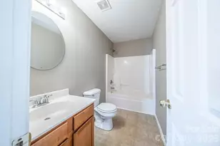 2416 Buckleigh Dr, Charlotte, NC 28215 - Photo 16