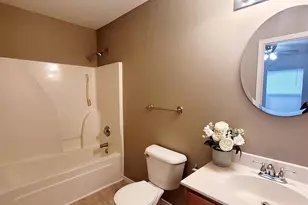 2416 Buckleigh Dr, Charlotte, NC 28215 - Photo 12