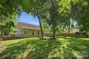 9212 Plashet Ln, Mint Hill, NC 28227 - Photo 36
