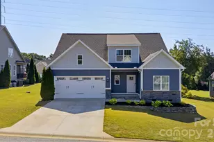 415 S Pendernale Dr, Moore, SC 29369 - Photo 2