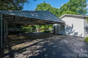 305 Heather Ln, Mount Holly, NC 28120 - Photo 6