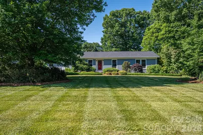 305 Heather Lane, Mount Holly, NC 28120 - Photo 2