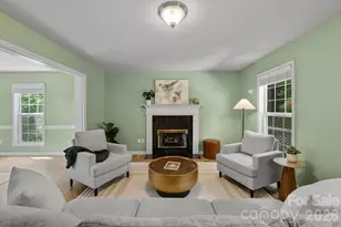 1 Pickwick Rd, Asheville, NC 28803 - Photo 2