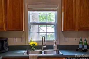1 Pickwick Rd, Asheville, NC 28803 - Photo 12