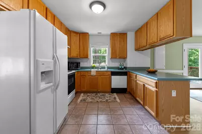 1 Pickwick Road, Asheville, NC 28803 - Photo 10