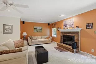 4323 Creemore Dr, Charlotte, NC 28213 - Photo 4