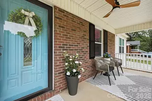 1293 Hickory Nut Ln, Lincolnton, NC 28092 - Photo 2