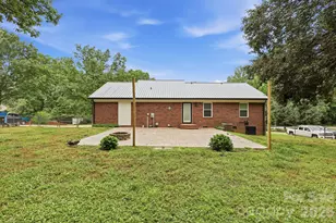 1293 Hickory Nut Ln, Lincolnton, NC 28092 - Photo 30