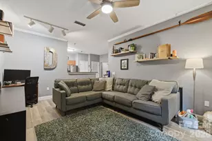 900 Vista Lake Dr, Candler, NC 28715 - Photo 12