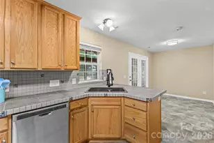 8119 Poplar Grove Cir, Waxhaw, NC 28173 - Photo 12