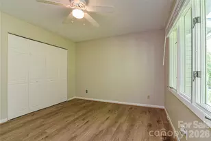 63 Hollybrook Dr, Asheville, NC 28803 - Photo 16