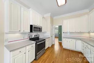 8106 Acton Ct, Mint Hill, NC 28227 - Photo 10