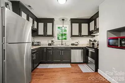611 E 4th Avenue, Gastonia, NC 28054 - Photo 6